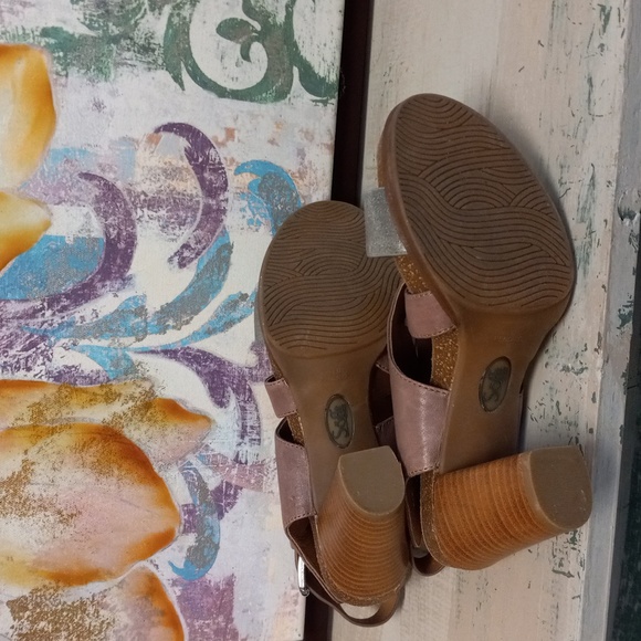 Sofft, Mauve&Silver, Heeled, Leather Sandals With Adjustable Buckle Straps - Picture 13 of 13